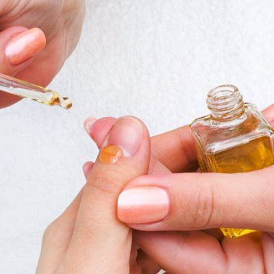 8-Ways-to-Keep-Your-Nails-Healthy-04-pg-full